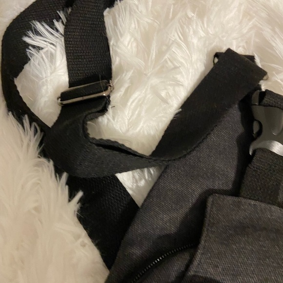 Cross body travel bag/pocketbook new - Picture 7 of 8